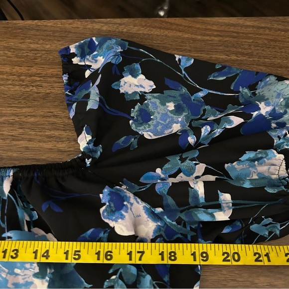 ❤️Gabby Skye Dress 12 - Picture 9 of 13